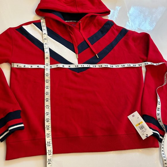 Tommy Hilfiger Sport Pullover (NWT) - Picture 5 of 6
